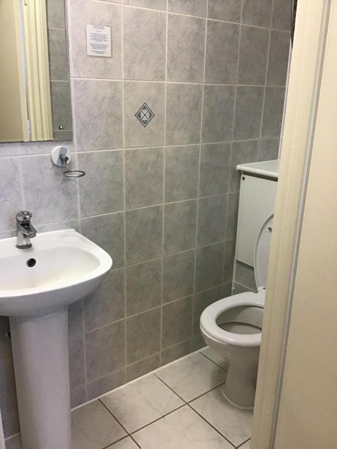 Trevelyan Hotel Ilford Luaran gambar