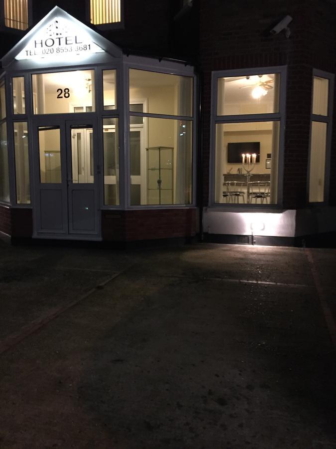 Trevelyan Hotel Ilford Luaran gambar