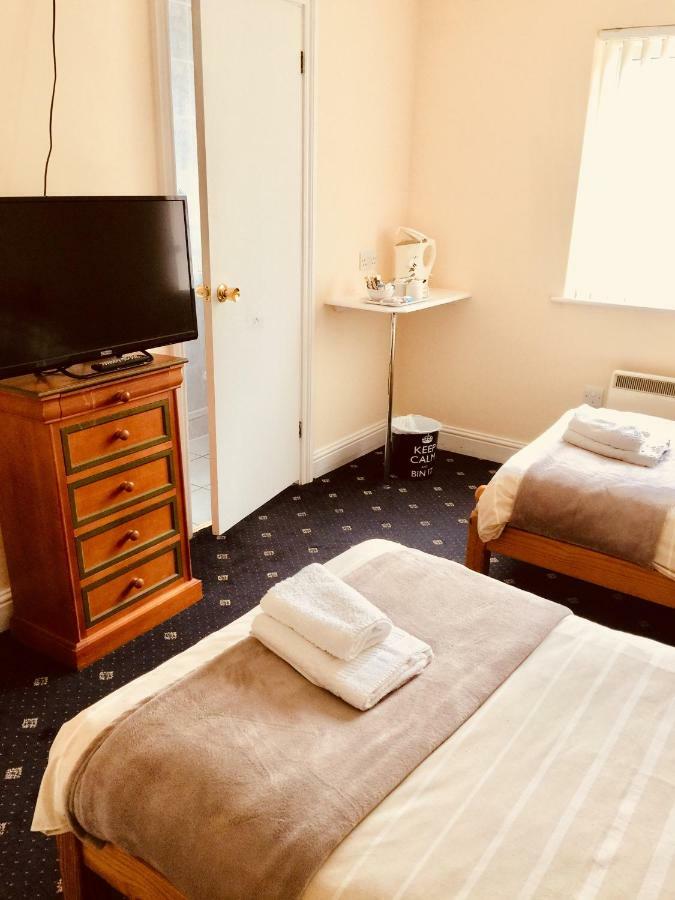 Trevelyan Hotel Ilford Luaran gambar