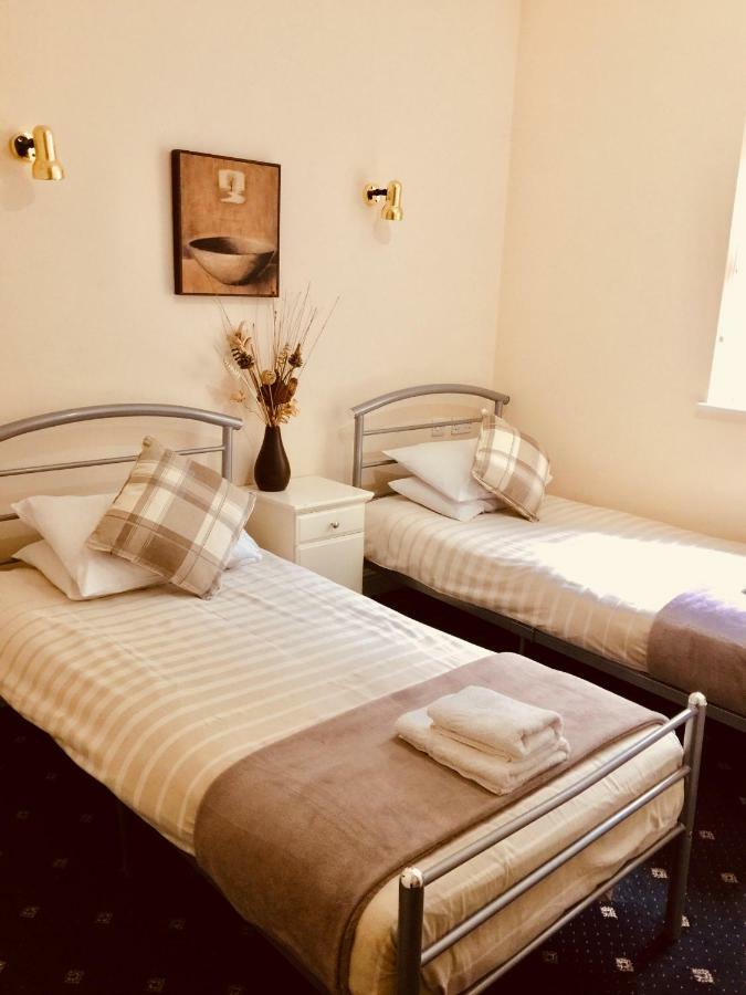 Trevelyan Hotel Ilford Luaran gambar