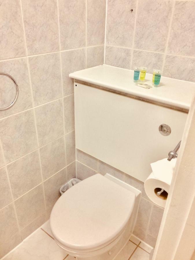 Trevelyan Hotel Ilford Luaran gambar