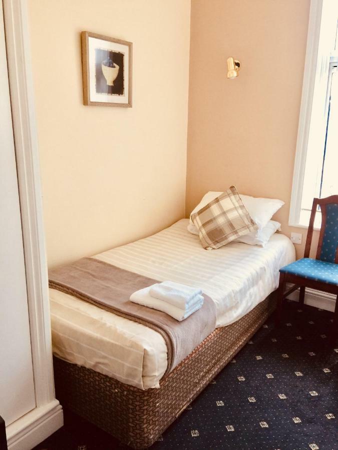 Trevelyan Hotel Ilford Luaran gambar