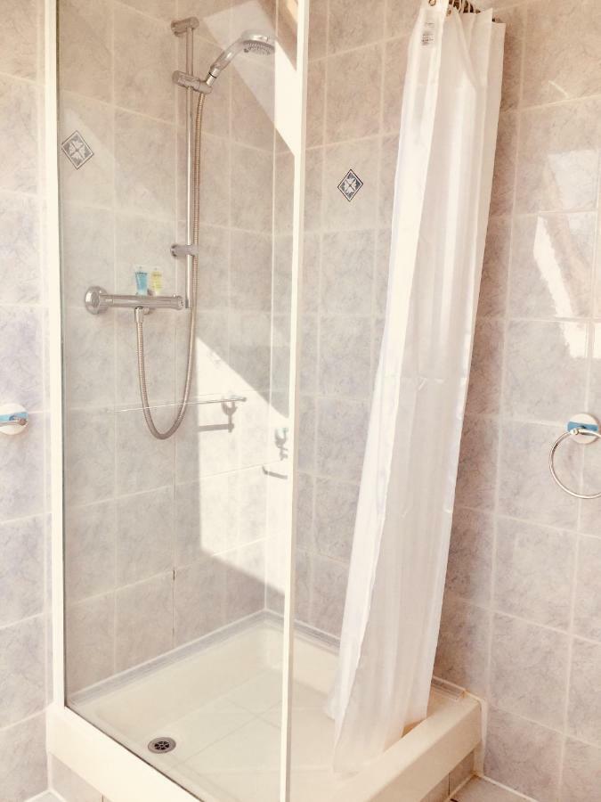 Trevelyan Hotel Ilford Luaran gambar