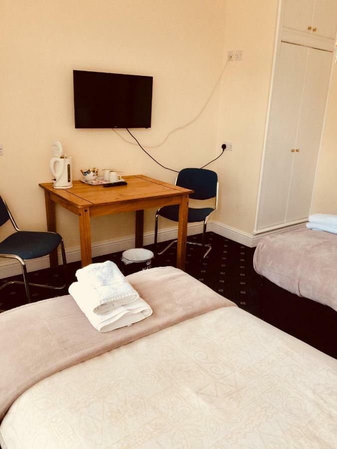Trevelyan Hotel Ilford Luaran gambar